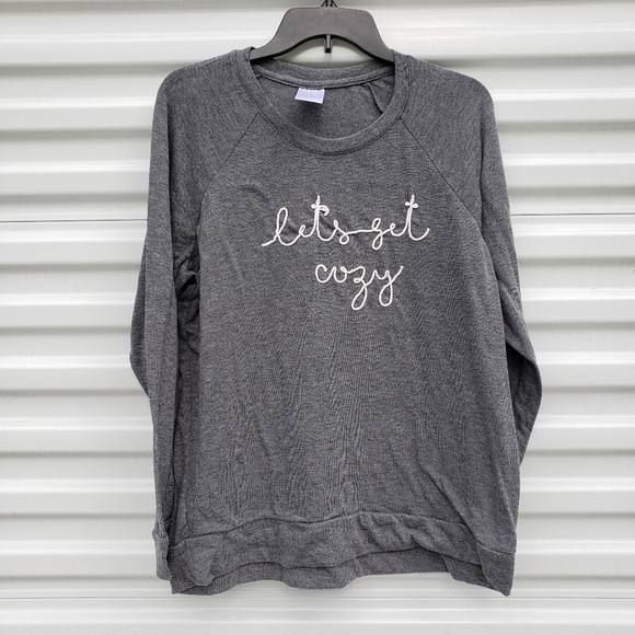Secret Treasures Other - Secret Treasures long sleeved tee